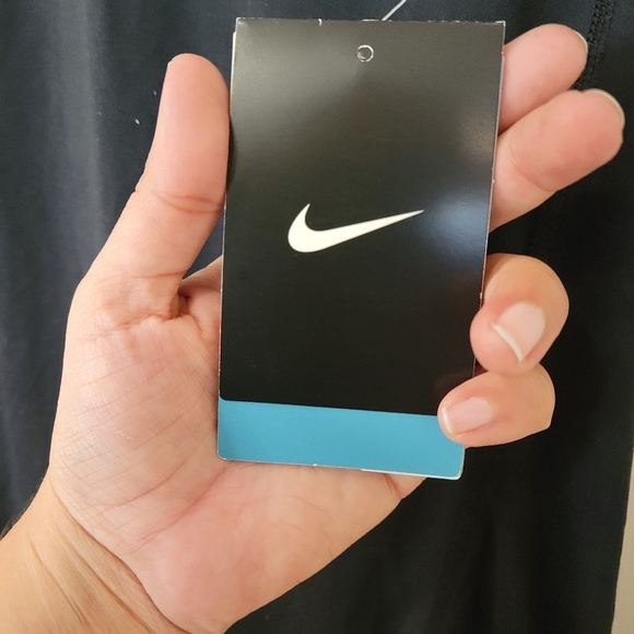 Nike Running Tee - Picture 5 of 5